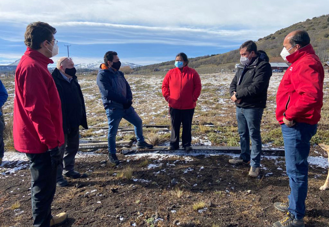 Autoridades de Gobierno e IPS.